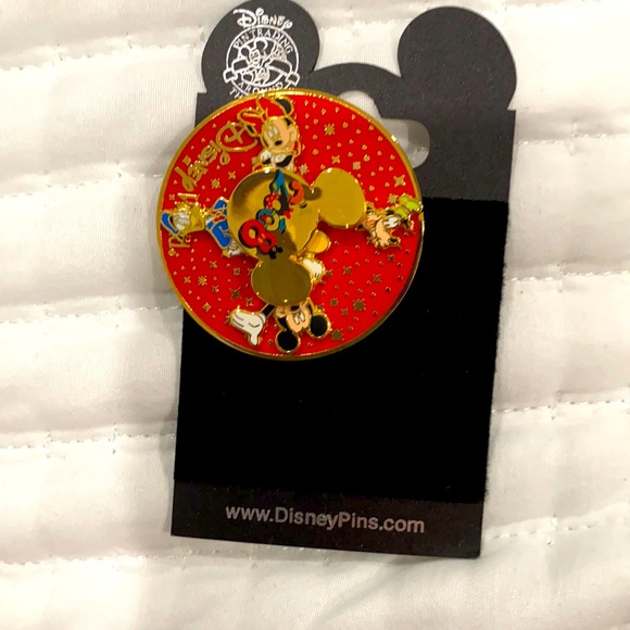 Accessories - Disney pin anniversary 2008